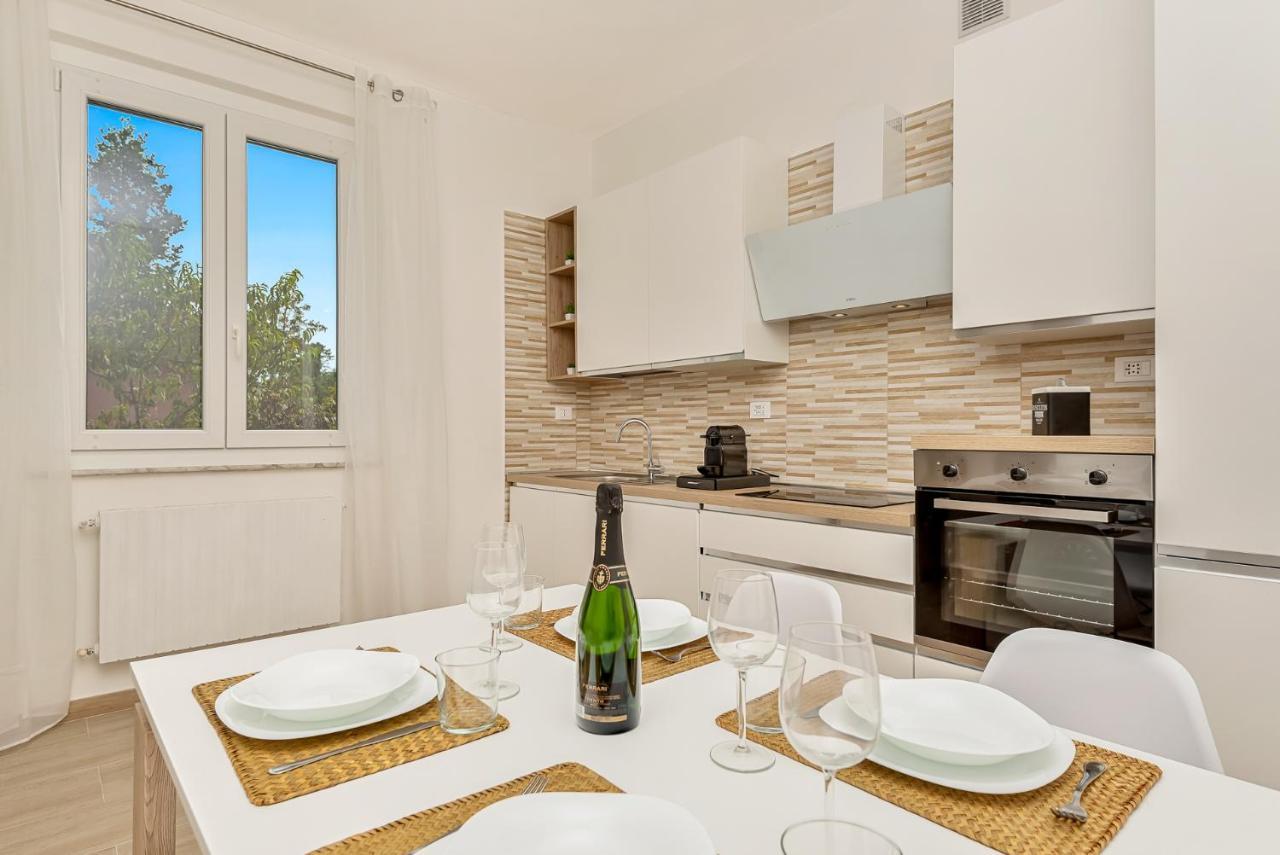 La Spezia - New Home With Netflix & Free Parking Exterior photo